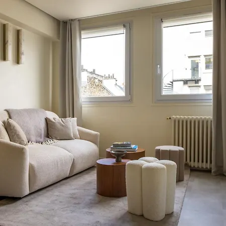 Appartement Champs Elysees - Ponthieu *