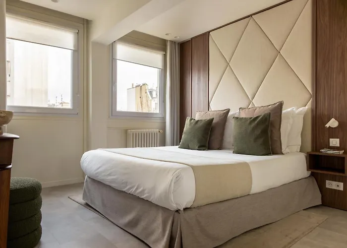 Champs Elysees - Ponthieu