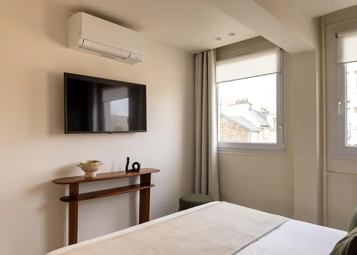 Appartement Champs Elysees - Ponthieu *