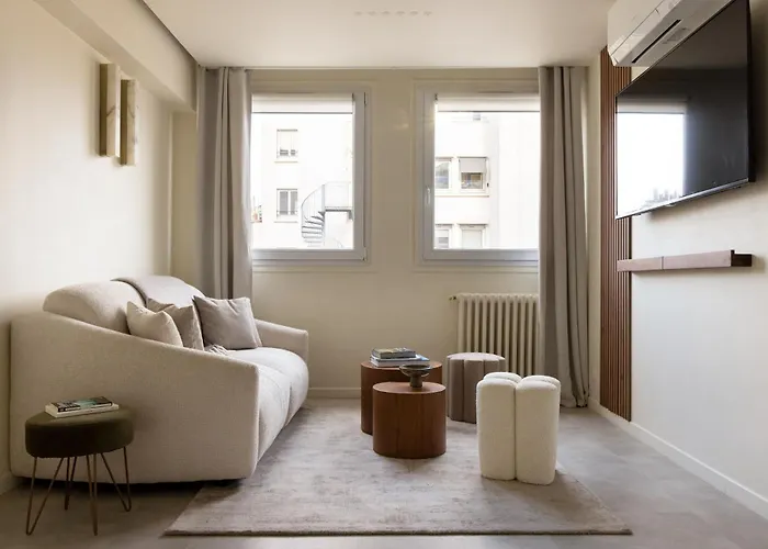 Champs Elysees - Ponthieu